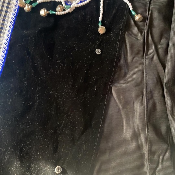 Traditional Hmong Clothing [Sev, Hat & Top Included] NO SKIRT is INCLUDED - Picture 5 of 12